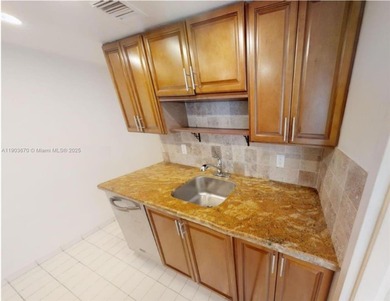 Great Investor's opportunity. Beautiful 1-bedroom, 1.5-bathroom