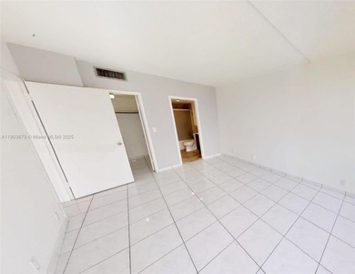 Great Investor's opportunity. Beautiful 1-bedroom, 1.5-bathroom