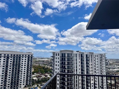 SPECTACULAR LUXURY APARTMENT Discover the perfect blend of