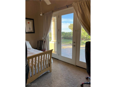 Nestled in guard gated Anthem Country Club comuunity on the 5th