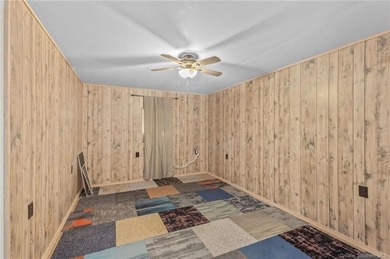 Welcome to a peaceful retreat in the heart of Vinton! Situated