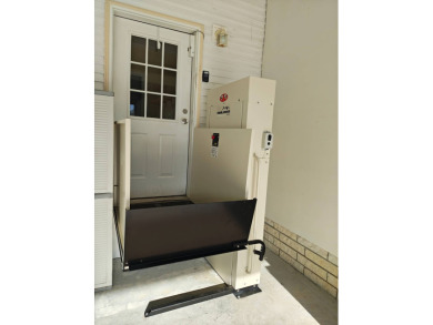 A RARE OPPORTUNITY TO FIND THIS MODEL AT THIS PRICE.  OWNERS ARE