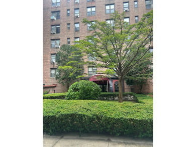 Great Development In Queens ,Surrounded On Three Sides By Forest