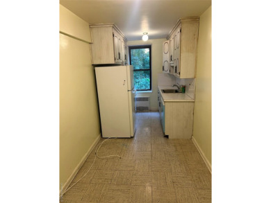 Great Development In Queens ,Surrounded On Three Sides By Forest