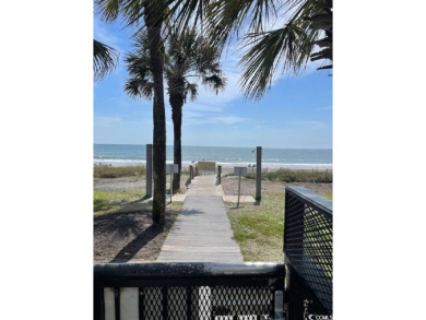 SELLER MOTIVATED - WILL RESPOND TO ALL OFFERS: Gorgeous 2 BR 2