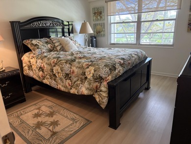 SPECIAL PRICE A great 2 bedrooms 1 1/2 bathrooms with a serene