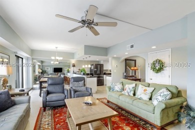 Penthouse Villa Just Steps from the Beach! Welcome to this