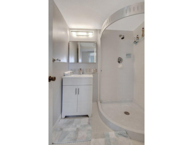 San Remo is one of the best kept secrets in East Boca. The