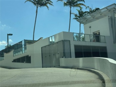 Welcome to Tao. 26 levels of luxury living. This is high-rise