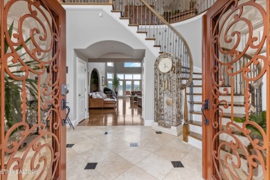 Luxury Living on Ft. Loudon's Lakefront...where every detail has