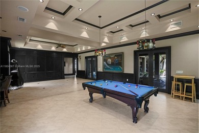 Luxurious 6BD/6.5BA Estate on 4.75 Acres - North Redland

