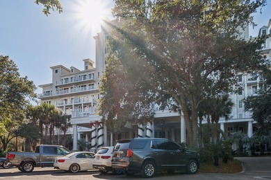 Welcome to Grand Sandestin, this 1BR/1BA unot welcomes you with