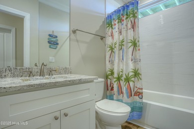 This remarkable second-row full duplex in the desirable North