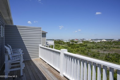 This remarkable second-row full duplex in the desirable North