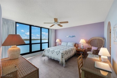 This turnkey 2 bed/2 bath unit is located on the 3th floor at