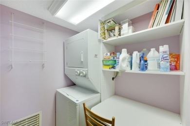 This turnkey 2 bed/2 bath unit is located on the 3th floor at