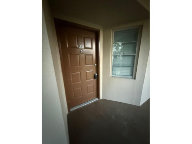 ********BEAUTIFUL TOP-FLOOR 2-BEDROOM, 2-BATH CONDO
BRIGHT AND