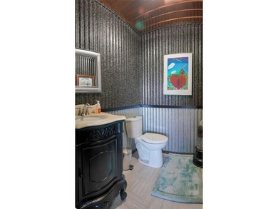 Soak it up daily with your very own indoor pool! This 3 bed/3