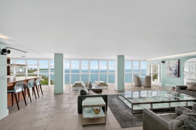 Stunning oceanfront penthouse with panoramic view of Key