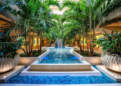 Stunning oceanfront penthouse with panoramic view of Key