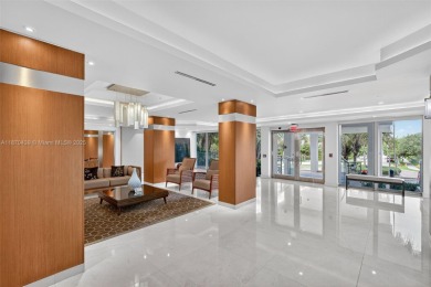 Stunning oceanfront penthouse with panoramic view of Key