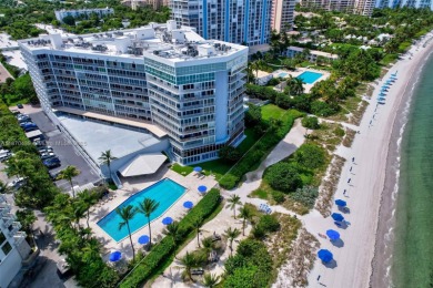 Stunning oceanfront penthouse with panoramic view of Key