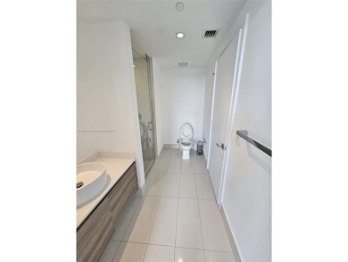 BEST DEAL FOR A HIGH FLOOR AT HYDE MIDTOWNE LIVE IN THIS AMAZING