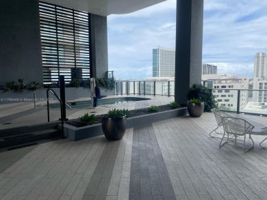 BEST DEAL FOR A HIGH FLOOR AT HYDE MIDTOWNE LIVE IN THIS AMAZING