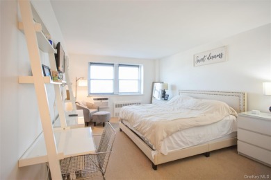 This generously sized 1-bedroom, 1-bath apartment is located