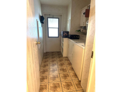 MOTIVATED SELLER! MAKE THIS SPACIOUS 2-BEDROOM, 2-BATHROOM HOME