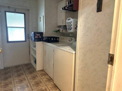 MOTIVATED SELLER! MAKE THIS SPACIOUS 2-BEDROOM, 2-BATHROOM HOME