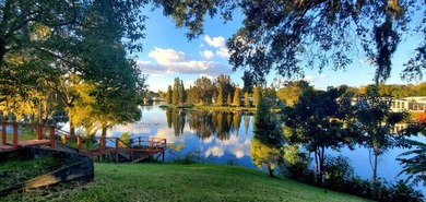 MOTIVATED SELLER! MAKE THIS SPACIOUS 2-BEDROOM, 2-BATHROOM HOME