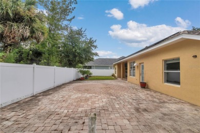 Can you imagine having no power bills in this beautiful concrete