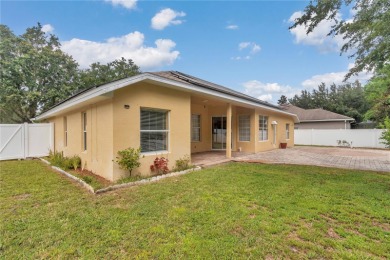 Can you imagine having no power bills in this beautiful concrete