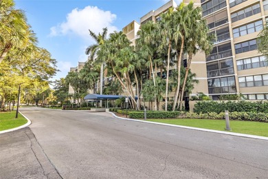Live comfortably in this inviting condo nestled in the heart of