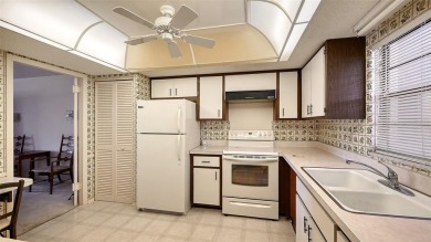 Opportunity knocks in Bradenton, Florida! This full river view