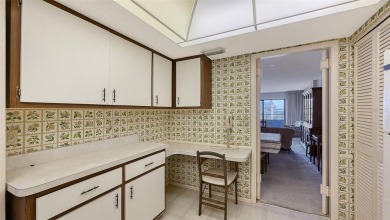 Opportunity knocks in Bradenton, Florida! This full river view