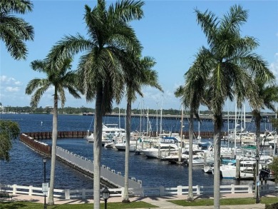 Opportunity knocks in Bradenton, Florida! This full river view