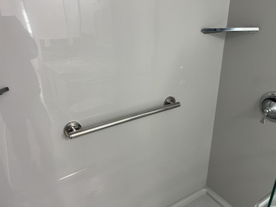 Beautiful Remodeled 3/Bed -2/Bath home on a Large Corner Lot