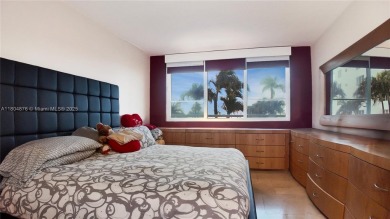 Direct ocean-facing 1BD/1.5BA in Carriage Club North on