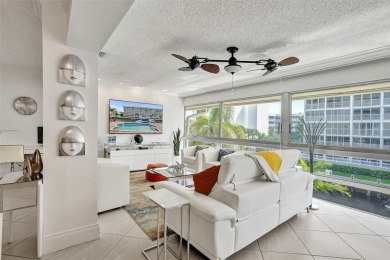 Completely open & very spacious 2 Bed, 2 Bath Waterfront condo