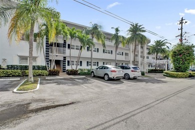 Completely open & very spacious 2 Bed, 2 Bath Waterfront condo