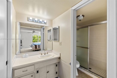 Welcome to your slice of paradise in the heart of Naples! This