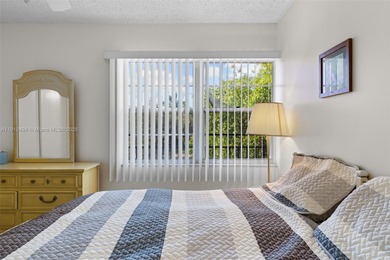 Welcome to your slice of paradise in the heart of Naples! This