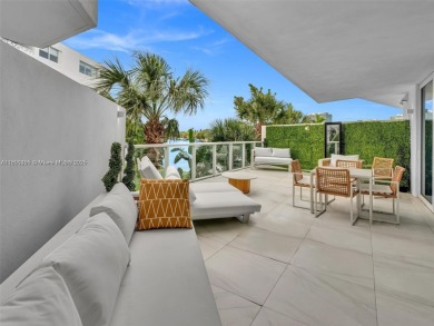 Experience exclusive island living in this one-of-a-kind lanai