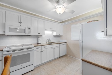 It doesn't get better than this! Welcome to Marina House at