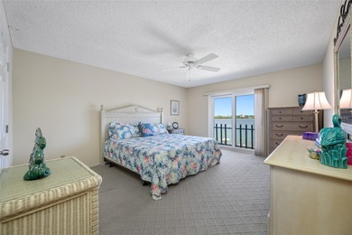 It doesn't get better than this! Welcome to Marina House at