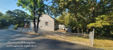 Wonderful 3 bdrm 2 bath home with large outbuilding in the very