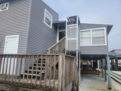 NEW ROOF!! NEW CONCRETE DECKING!! PLUMBING & ELECTRICAL