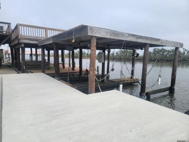 NEW ROOF!! NEW CONCRETE DECKING!! PLUMBING & ELECTRICAL